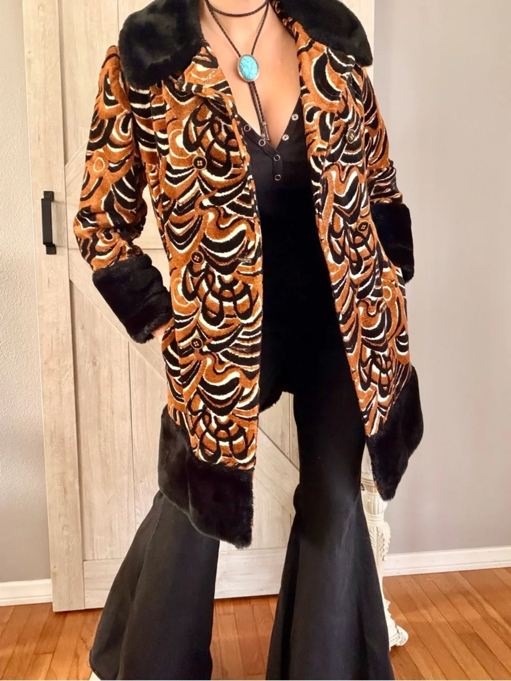 Vintage 60’s Psychedelic Tapestry Coat - Picture 7 of 16